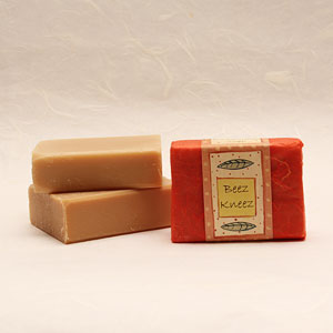 Beez Kneez soap bar, approx 100g 